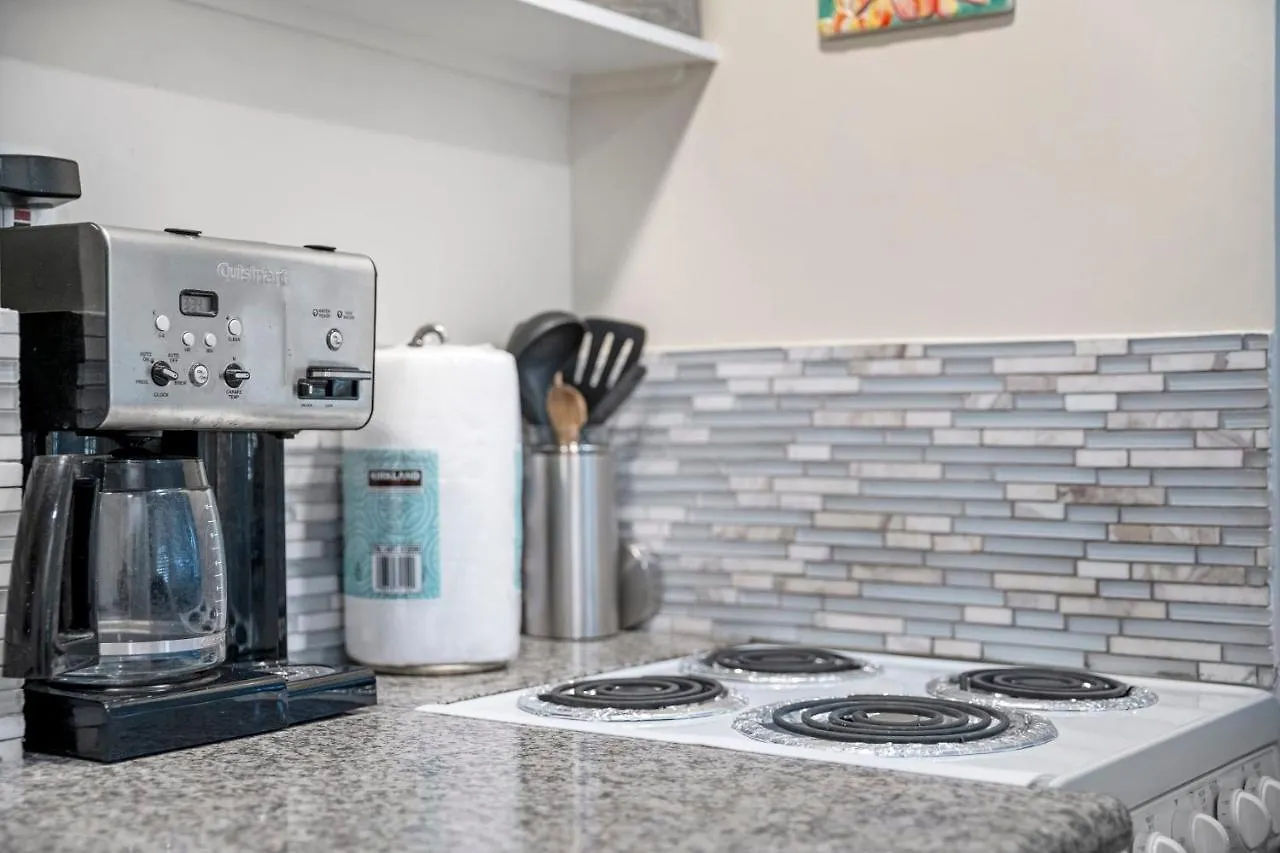 Stylish 1Br Apartment With Ac Full Kitchen & Wd - Just Steps To The Beach Kailua